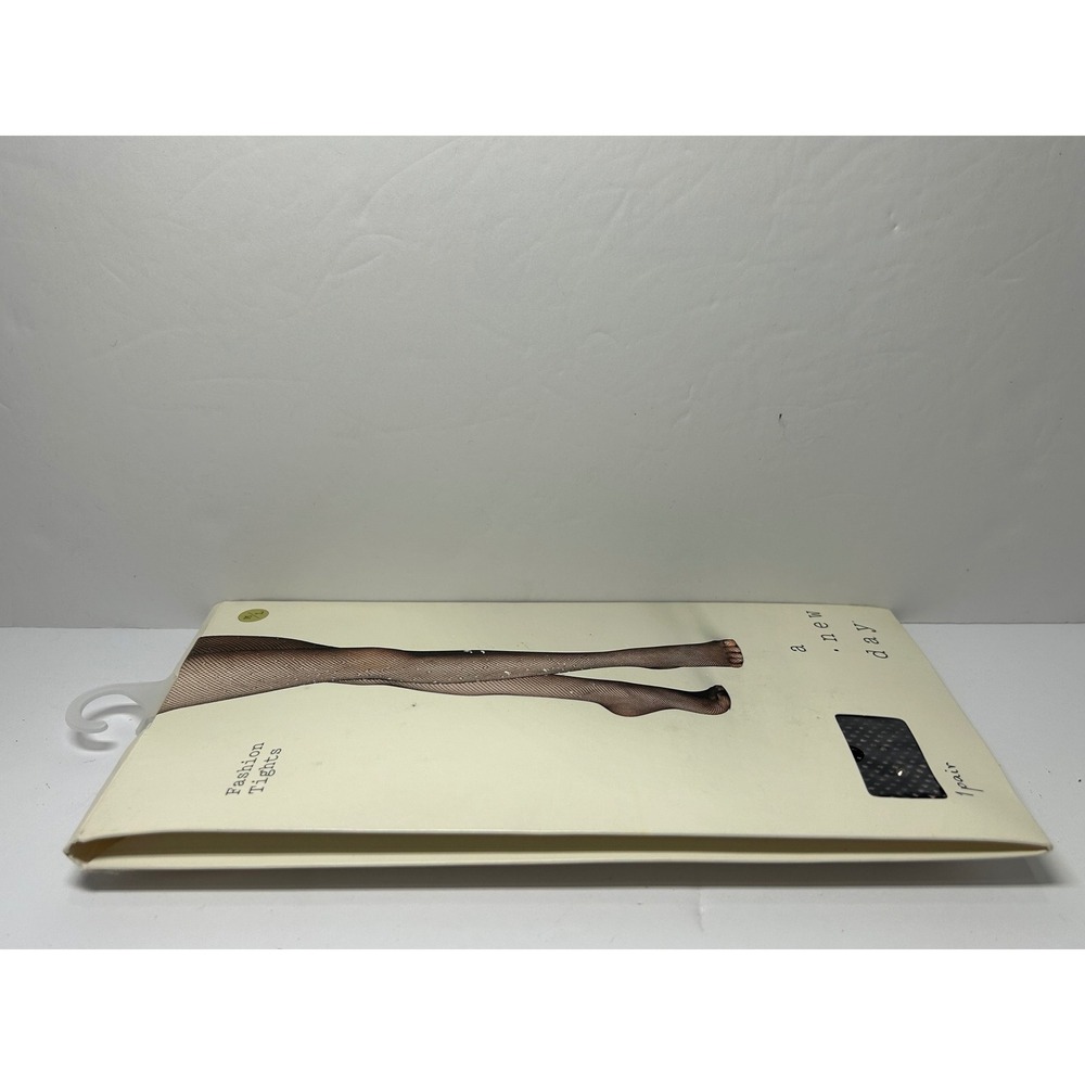 A New‎ Day Fashion Tights Black Fishnet Pattern Size M/L Brand New - Picture 9 of 9